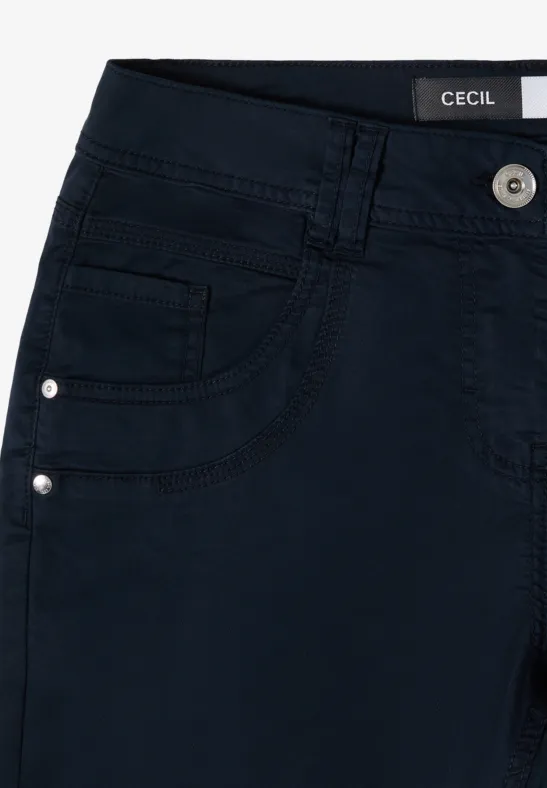 Schmale 7/8-Hose im Casual Fit