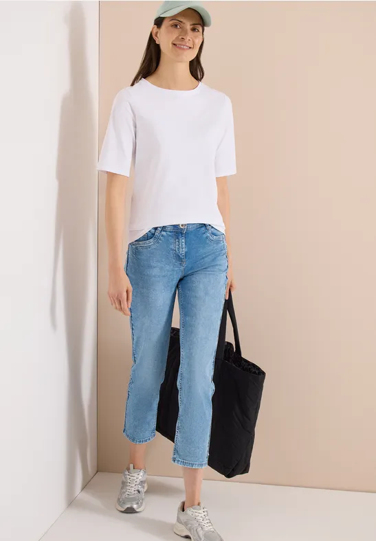 High-Waist Straight Leg Slim Jeans
