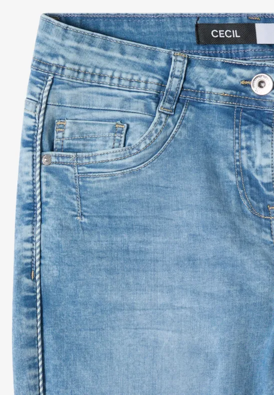 High-Waist Straight Leg Slim Jeans