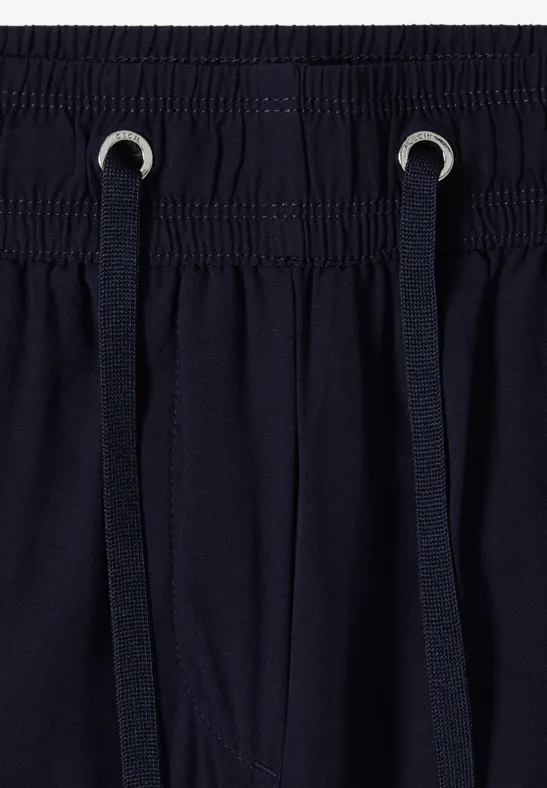 Fließende High-Waist Wide-Leg Hose