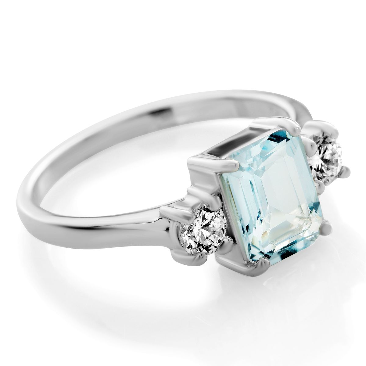 'Fira' Drei-Stein-Ring im Smaragdschliff