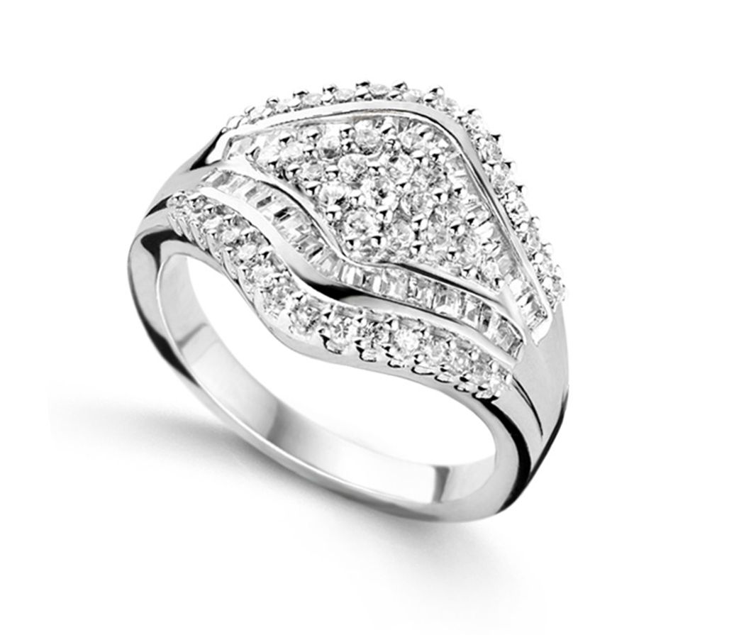 Ring mit Wellendesign und Pavé-Fassung