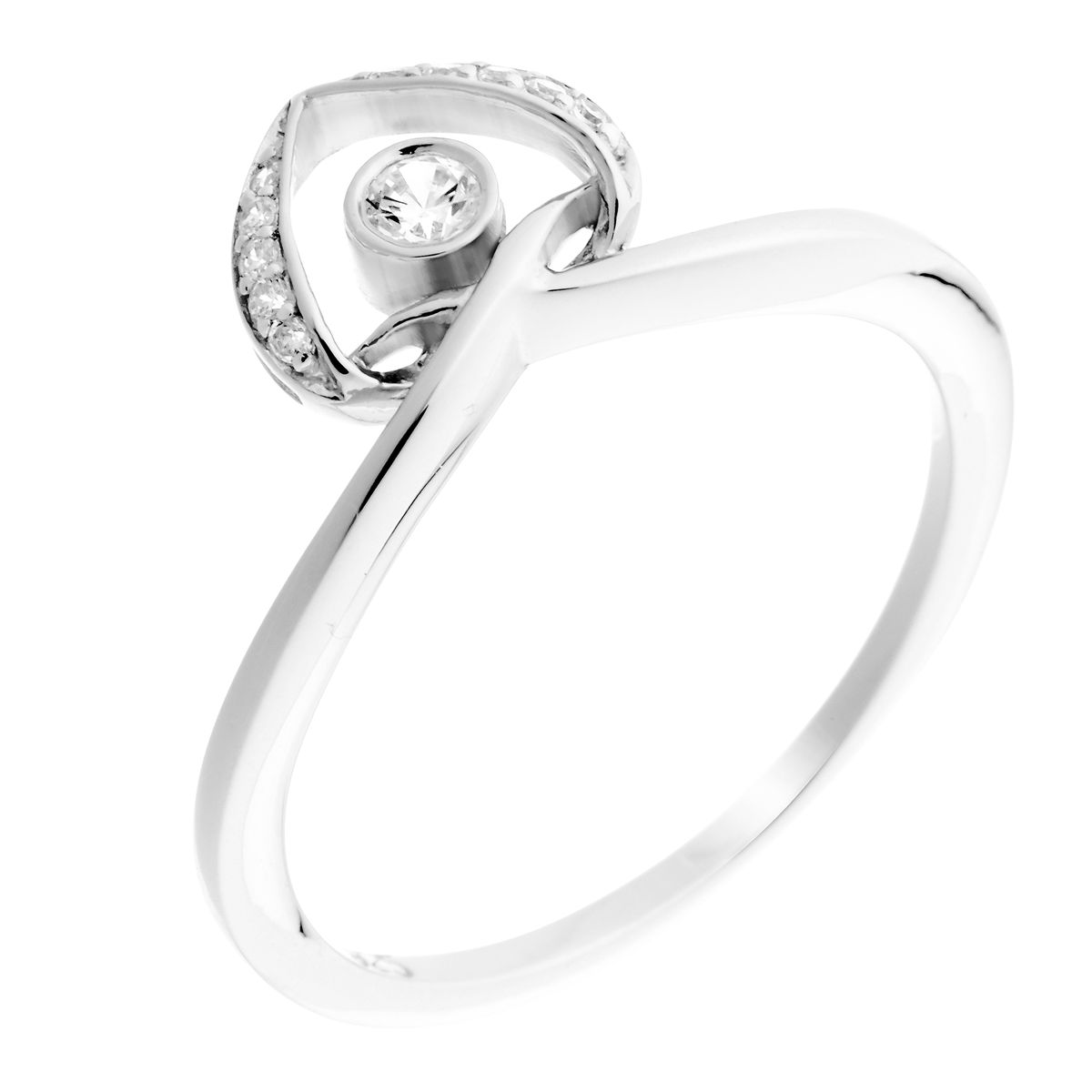 Eleganter herzförmiger Silberring