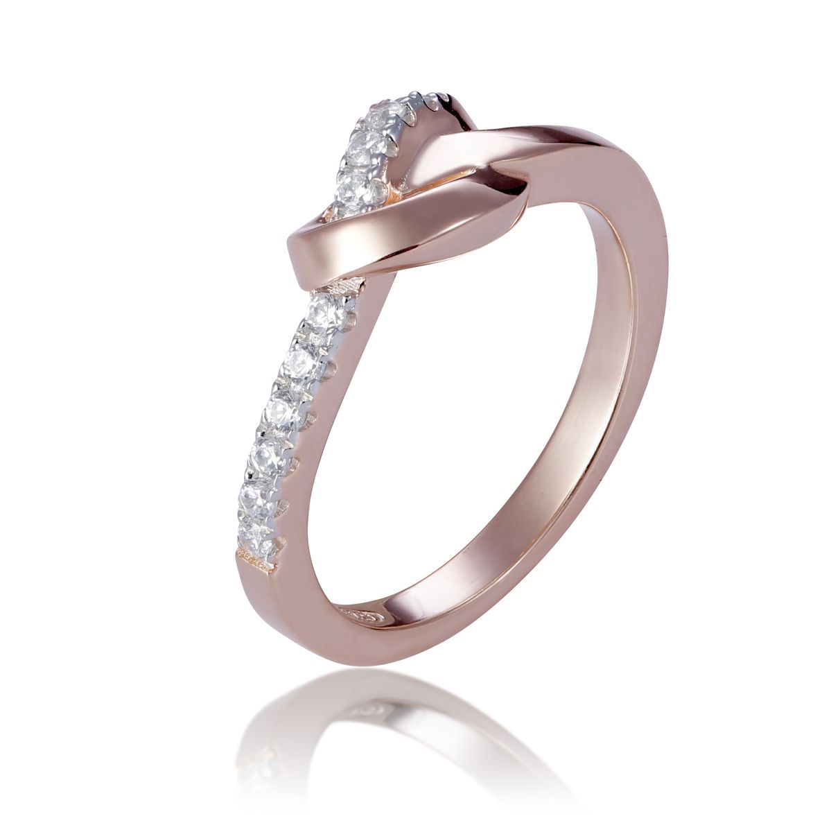 Eleganter Ring mit funkelndem Knotendesign