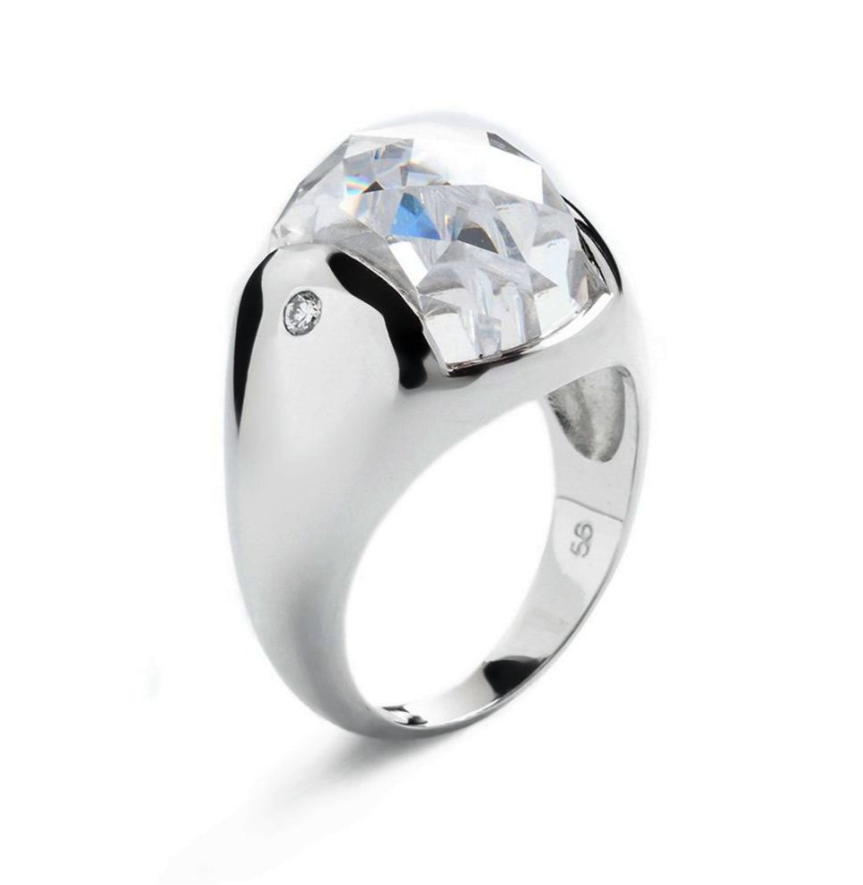 Skulpturaler Statement-Ring mit facettiertem Kristall