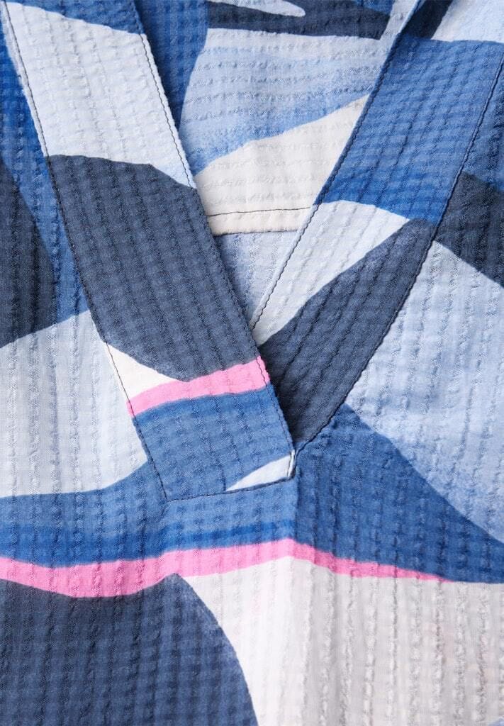 Bluse mit abstraktem Blattmuster