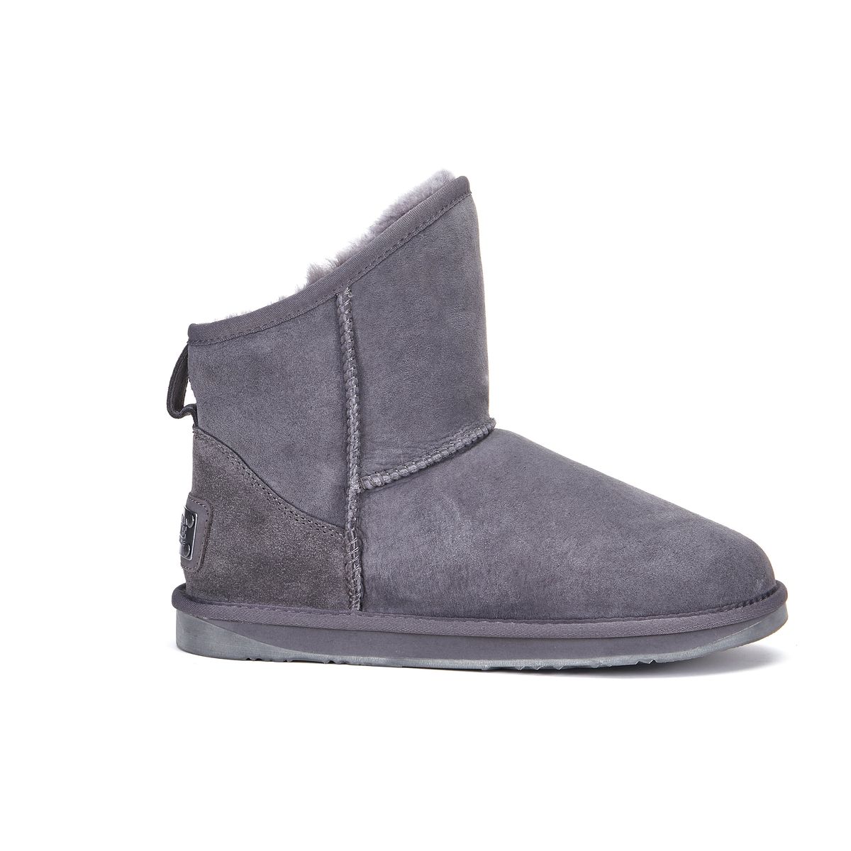 Kuschelige kurze Wildleder-Schaffellstiefel