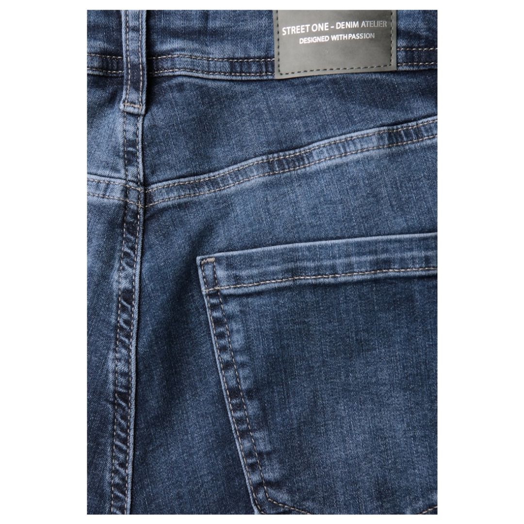 High-Waist Slim Fit Jeans