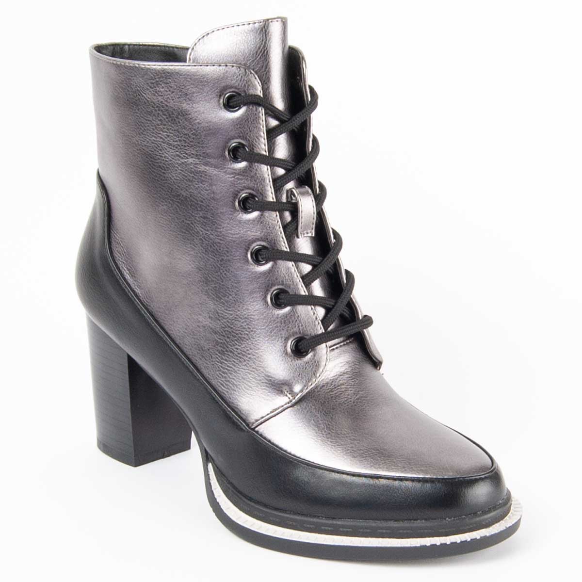 Schnürstiefeletten mit Metallic-Panel