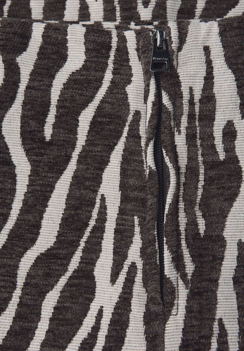 Zebra-Jacquard-Minirock