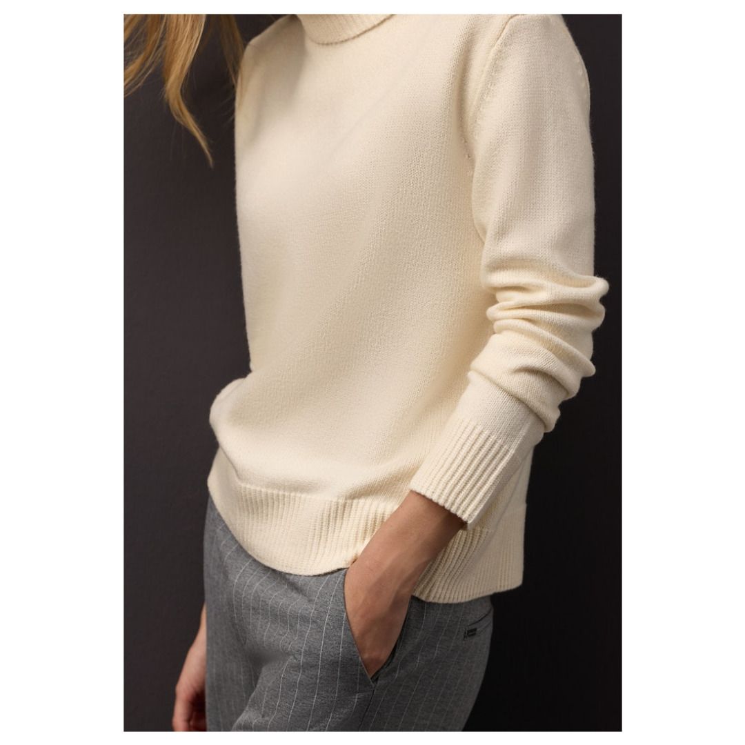 Weicher Rollkragenpullover aus Feinstrick