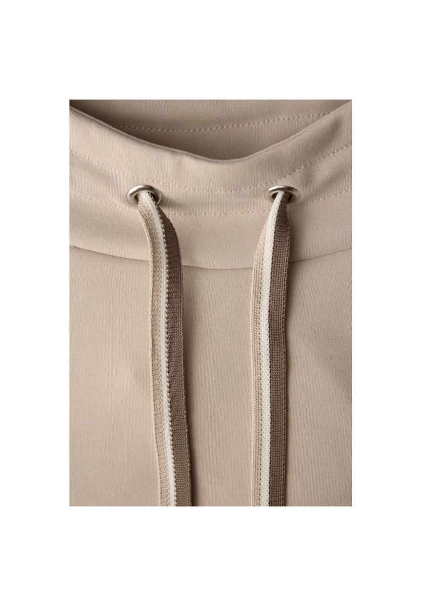 Minimalistisches Tunnelzug-Turtleneck-Top