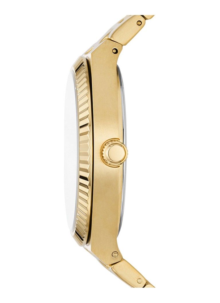 Elegante goldene Uhr kannelierte Lünette