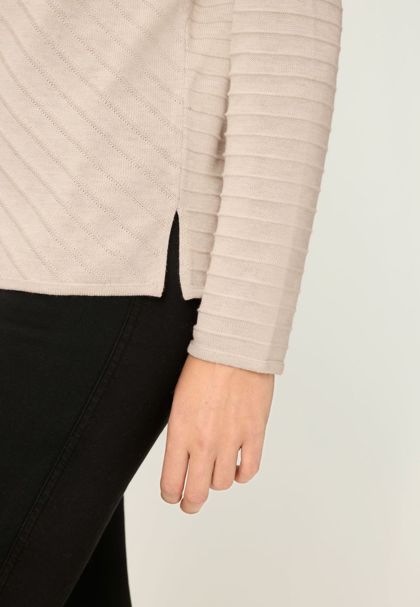 Strickpullover mit strukturiertem Chevron-Muster