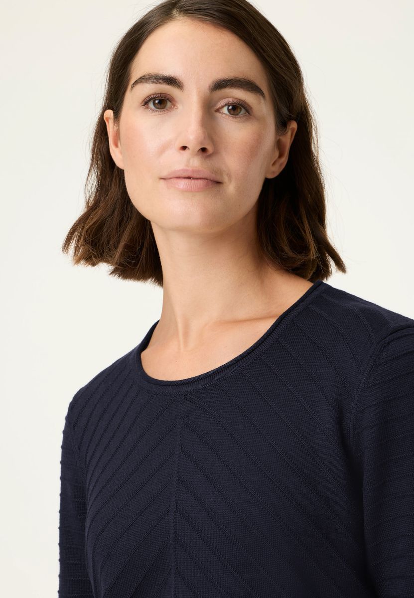 Strukturierter Strickpullover mit Chevron-Muster