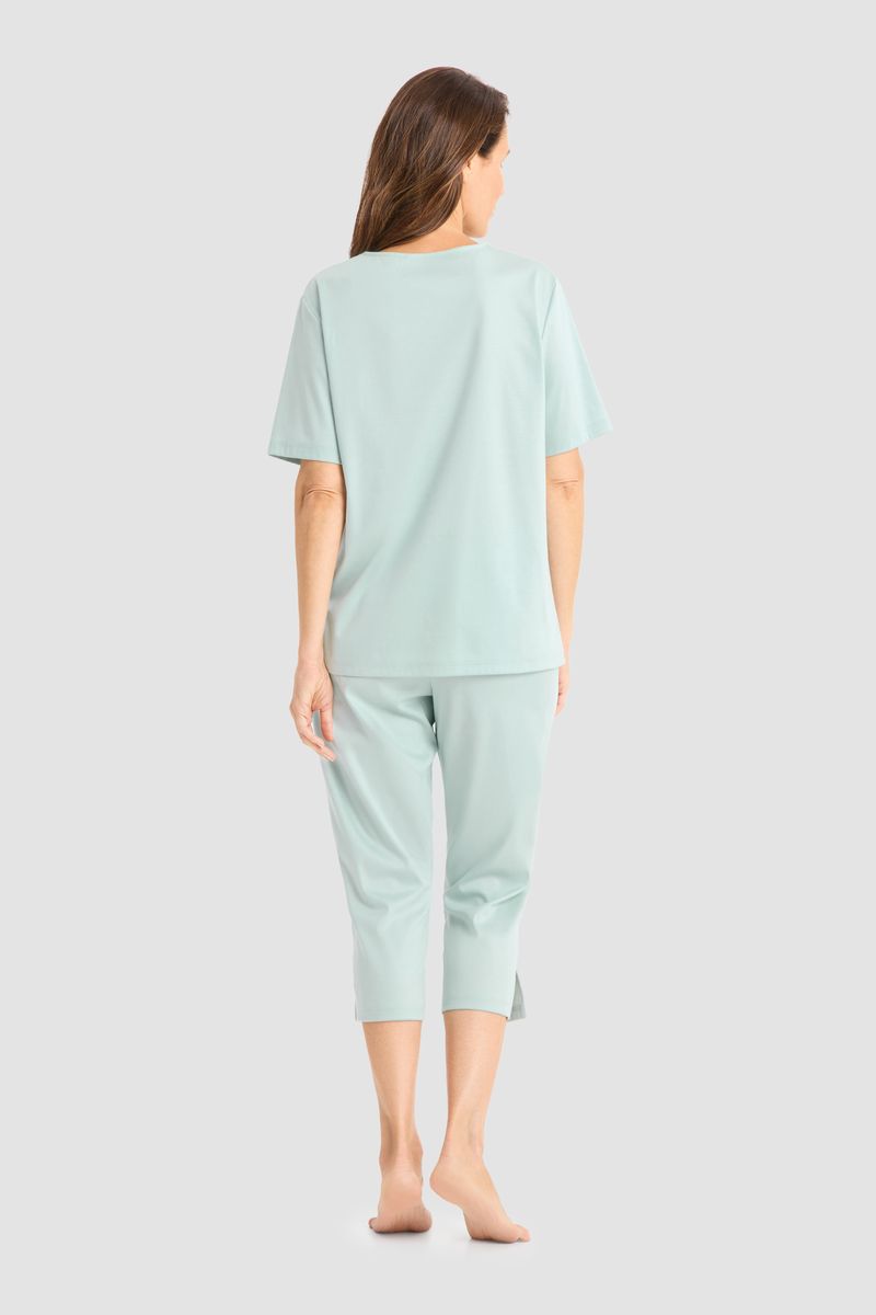 Kurzärmeliges Capri-Pyjama-Set mit V-Ausschnitt