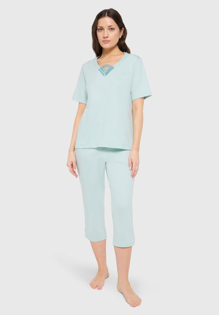 Kurzärmeliges Capri-Pyjama-Set mit V-Ausschnitt