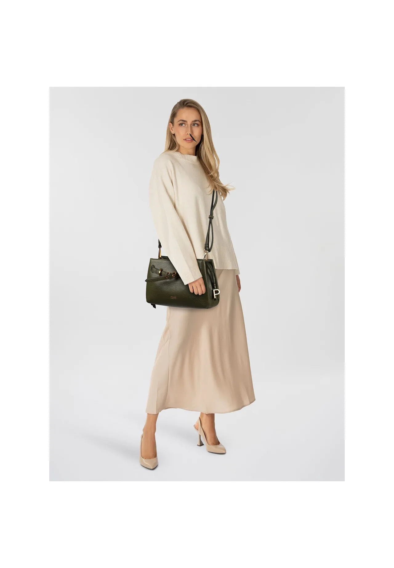 Crossbody-Tasche mit Schnalle und Struktur