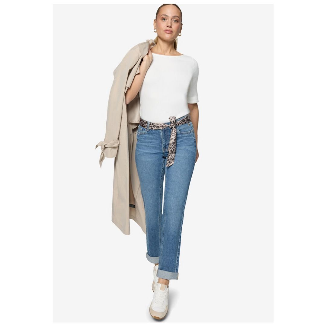 Straight-Leg-Jeans mit Tuchgürtel