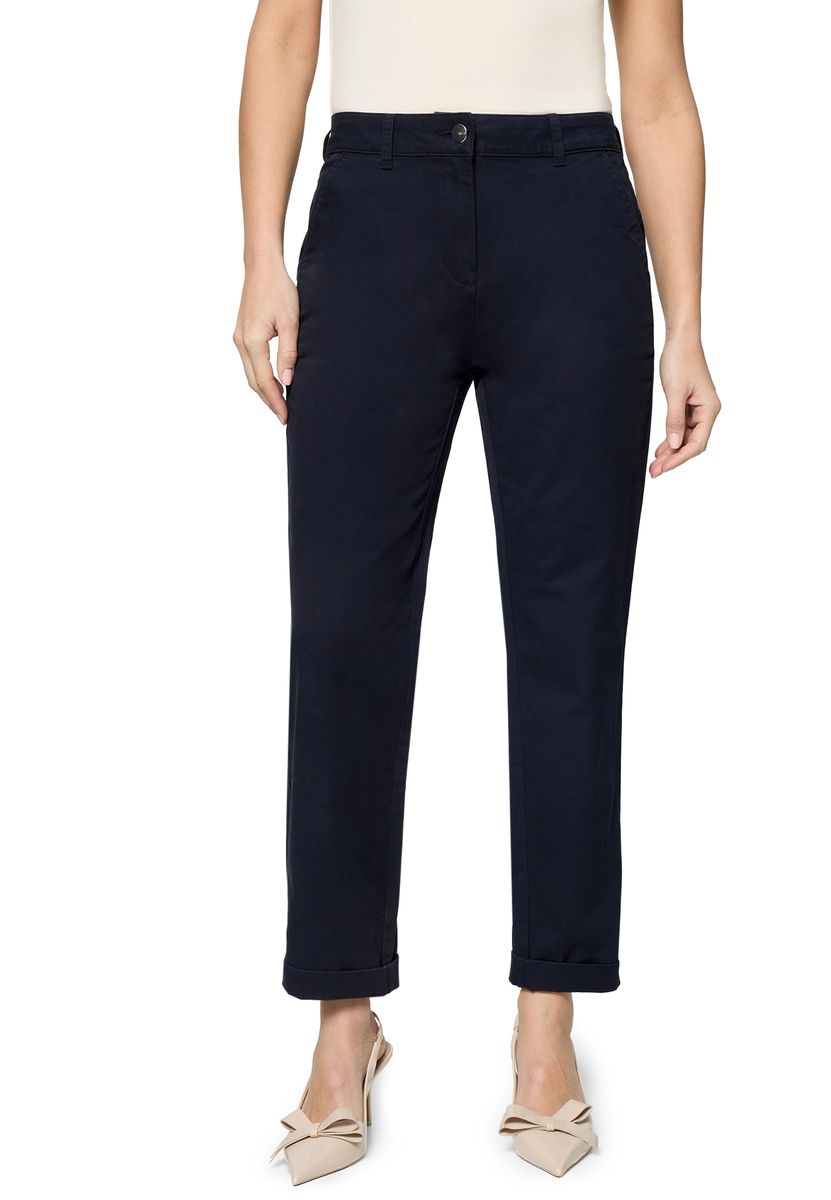 Schmal geschnittene Chino-Hose mit Umschlag
