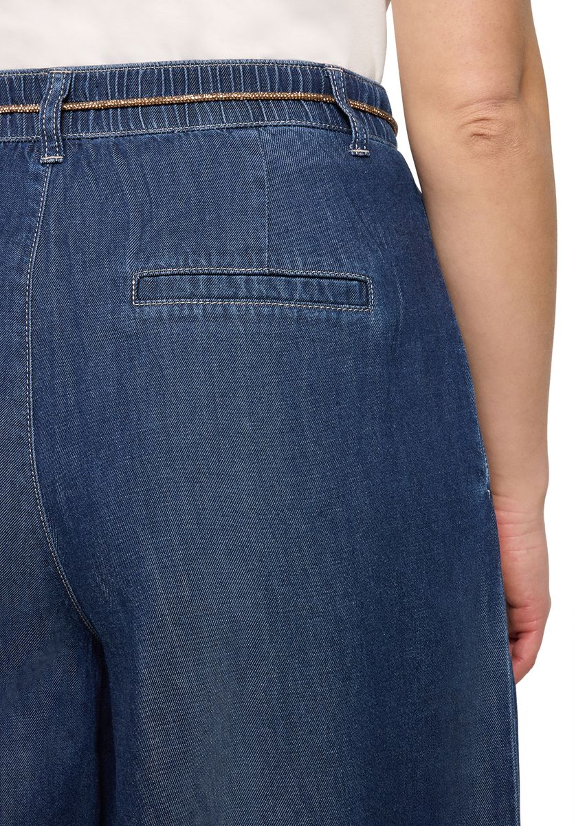 Locker geschnittene Denim-Bermuda mit Falten