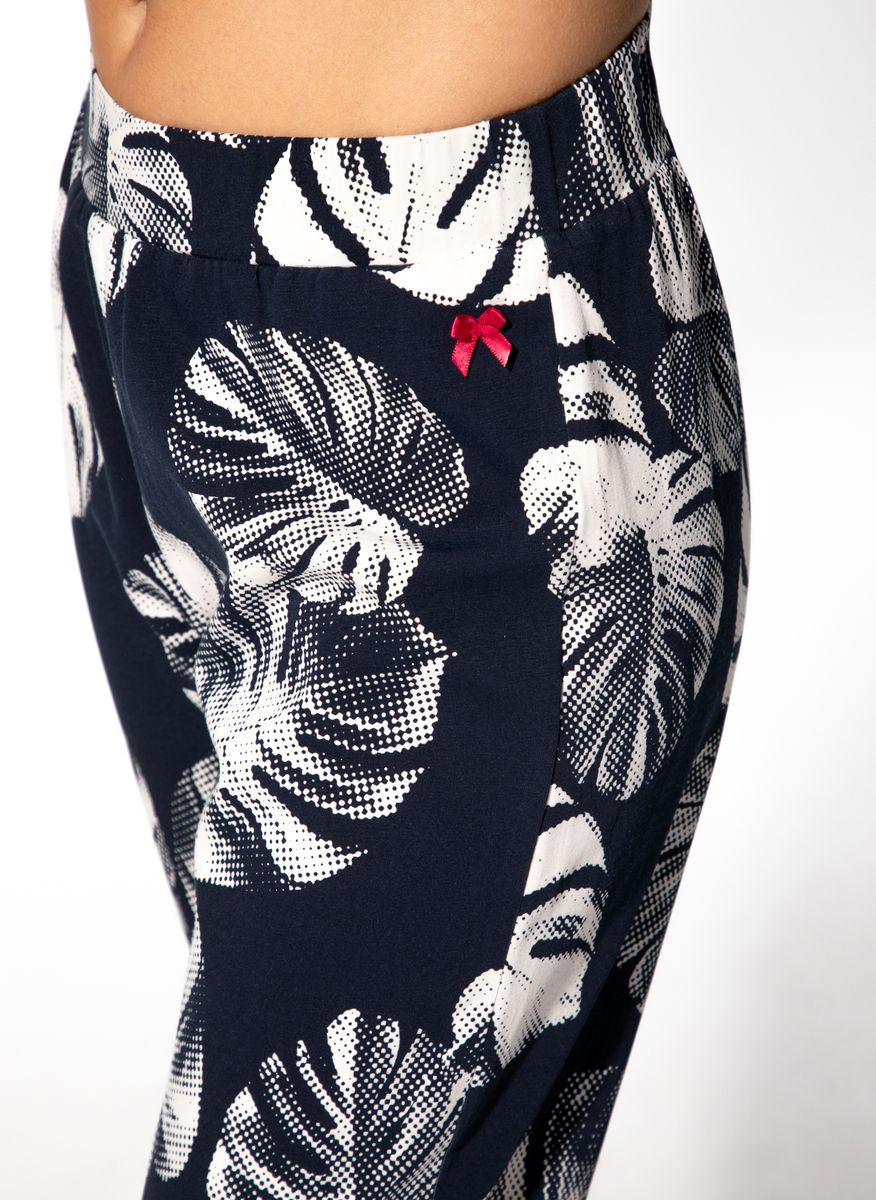Loungehose mit tropischem Monstera-Print