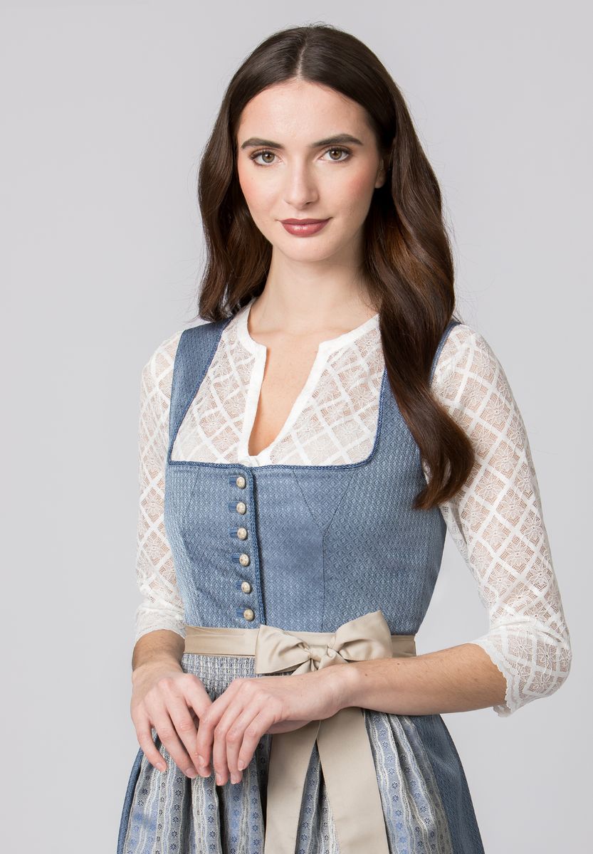 Traditionelles Jacquard-Dirndl mit Schürze
