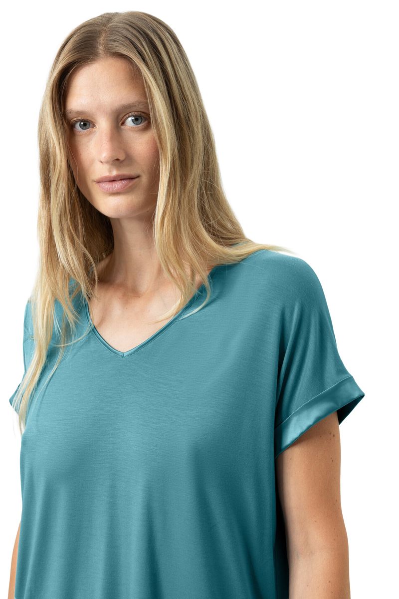 V-Ausschnitt Top mit Satindetails