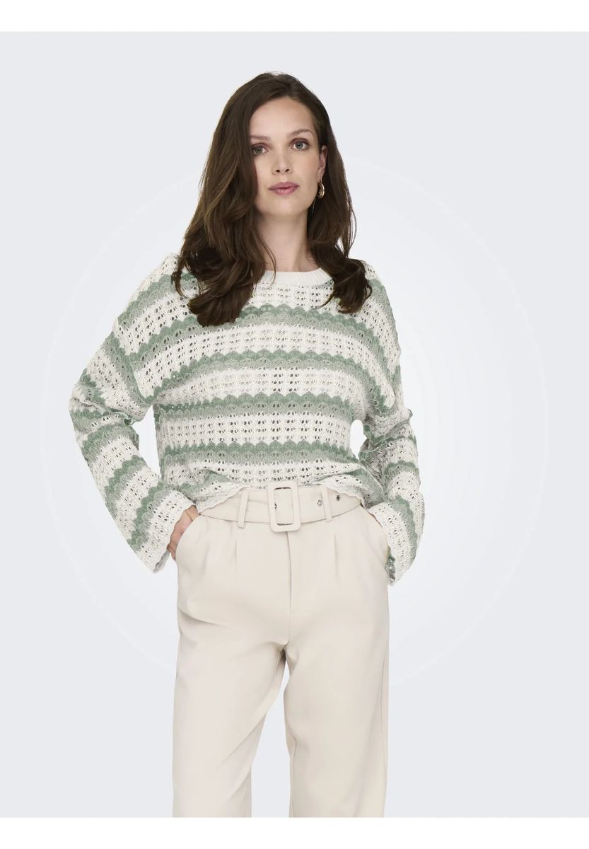 Gestreifter Grobstrickpullover mit Rundhalsausschnitt