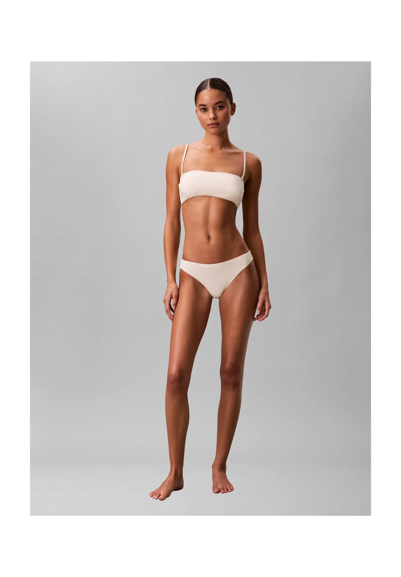 Minimalistisches Bandeau-Bikini-Set