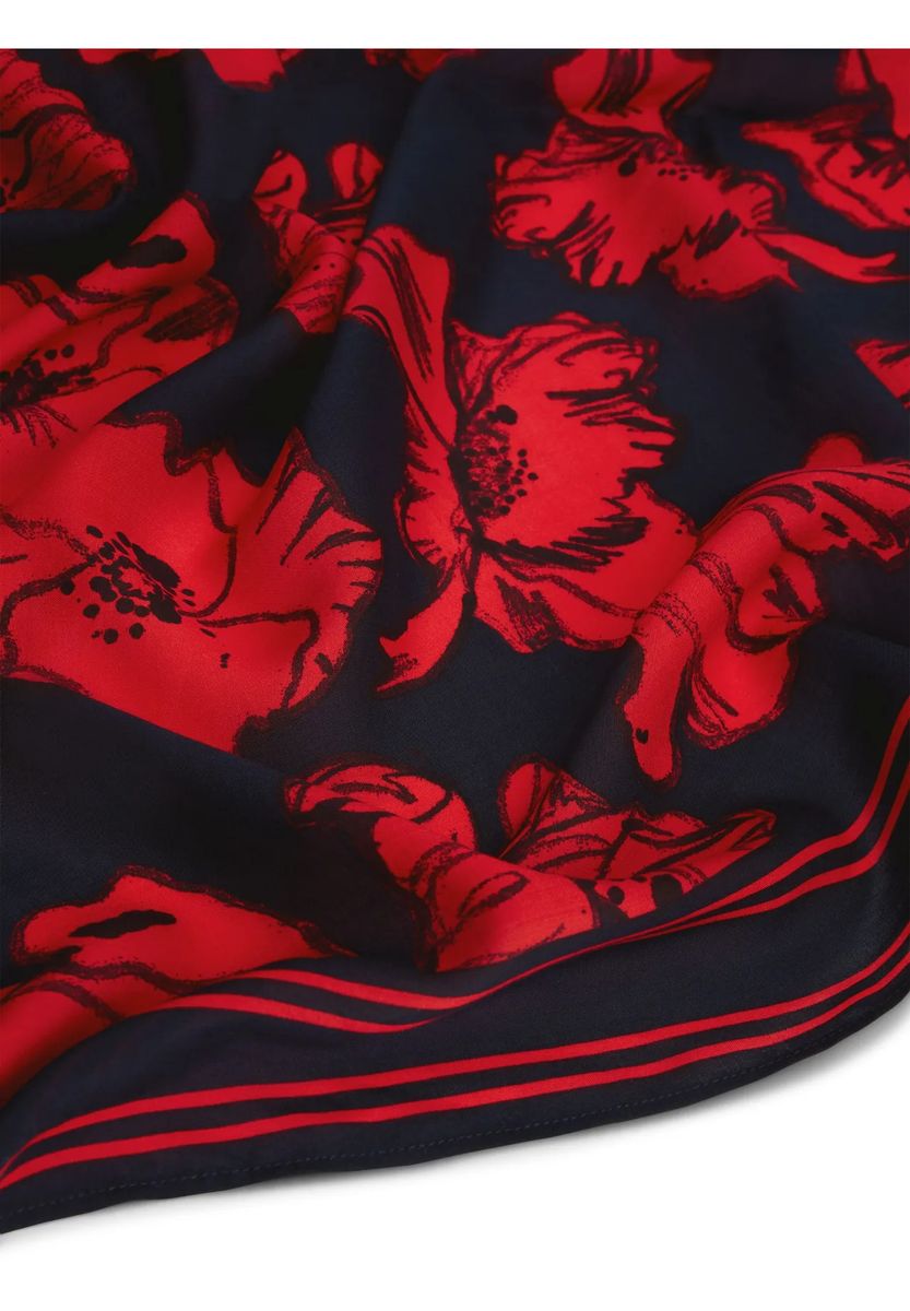Sommerpareo mit Blumenmuster
