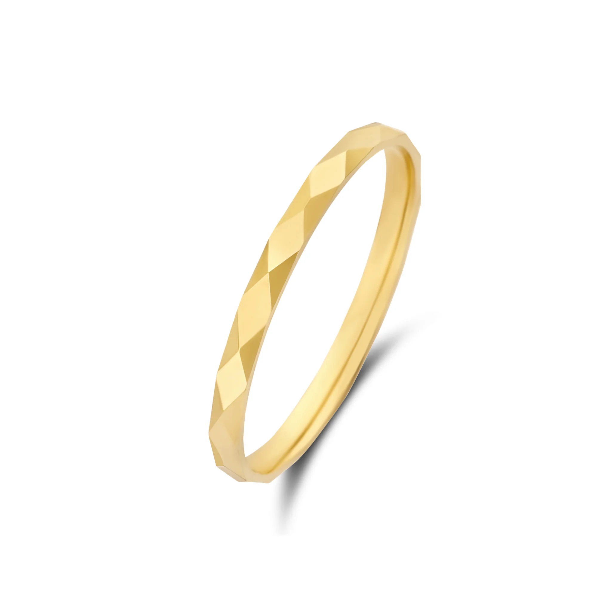 Goldring mit facettiertem Diamantschliff