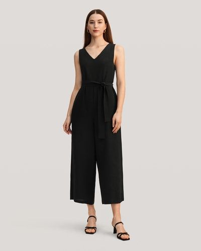 Eleganter V-Ausschnitt Seiden-Jumpsuit mit Gürtel
