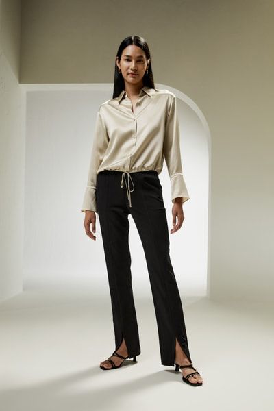 Seidenbluse mit Rüschen und Kordelzug