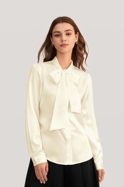 Elegante Seidenbluse mit Schluppenkragen
