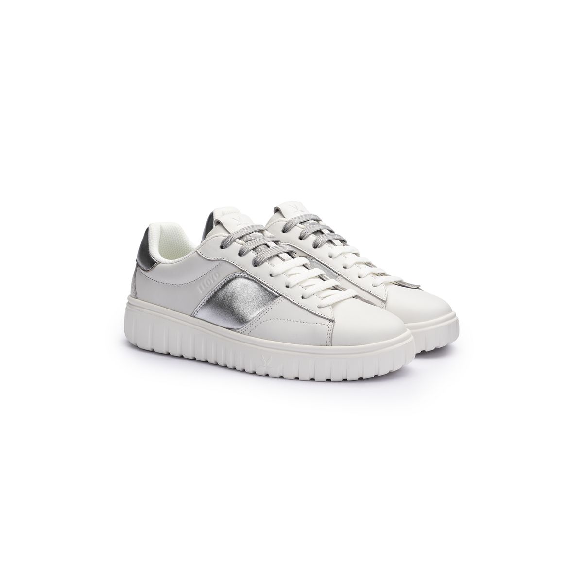 Moderne Low-Top Plateau-Sneaker