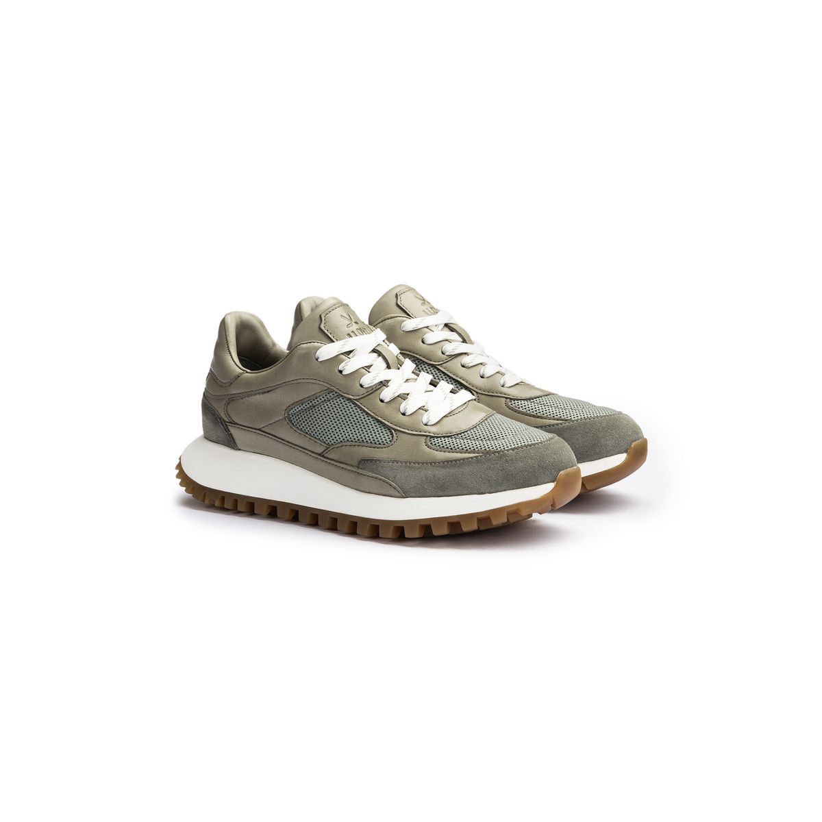 Retro-Inspirierte Materialmix Sneaker