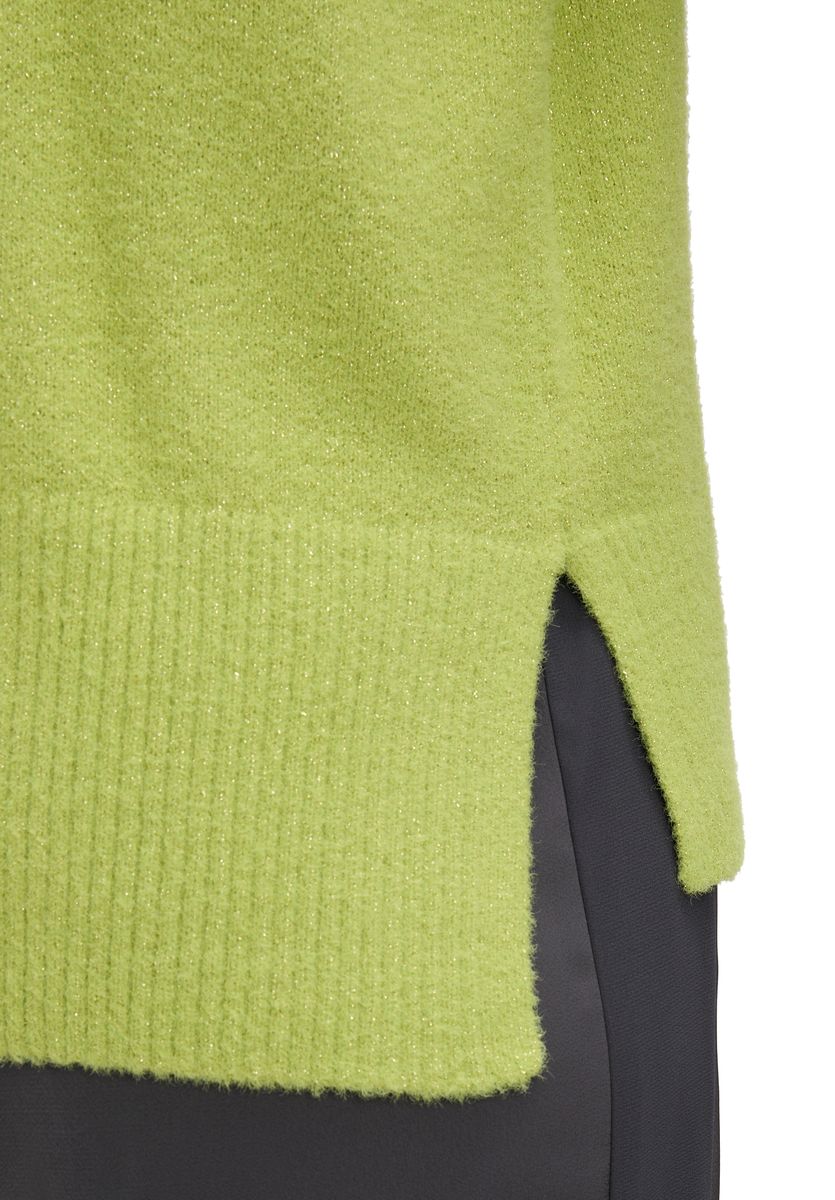 Lockerer Strickpullover mit Stehkragen