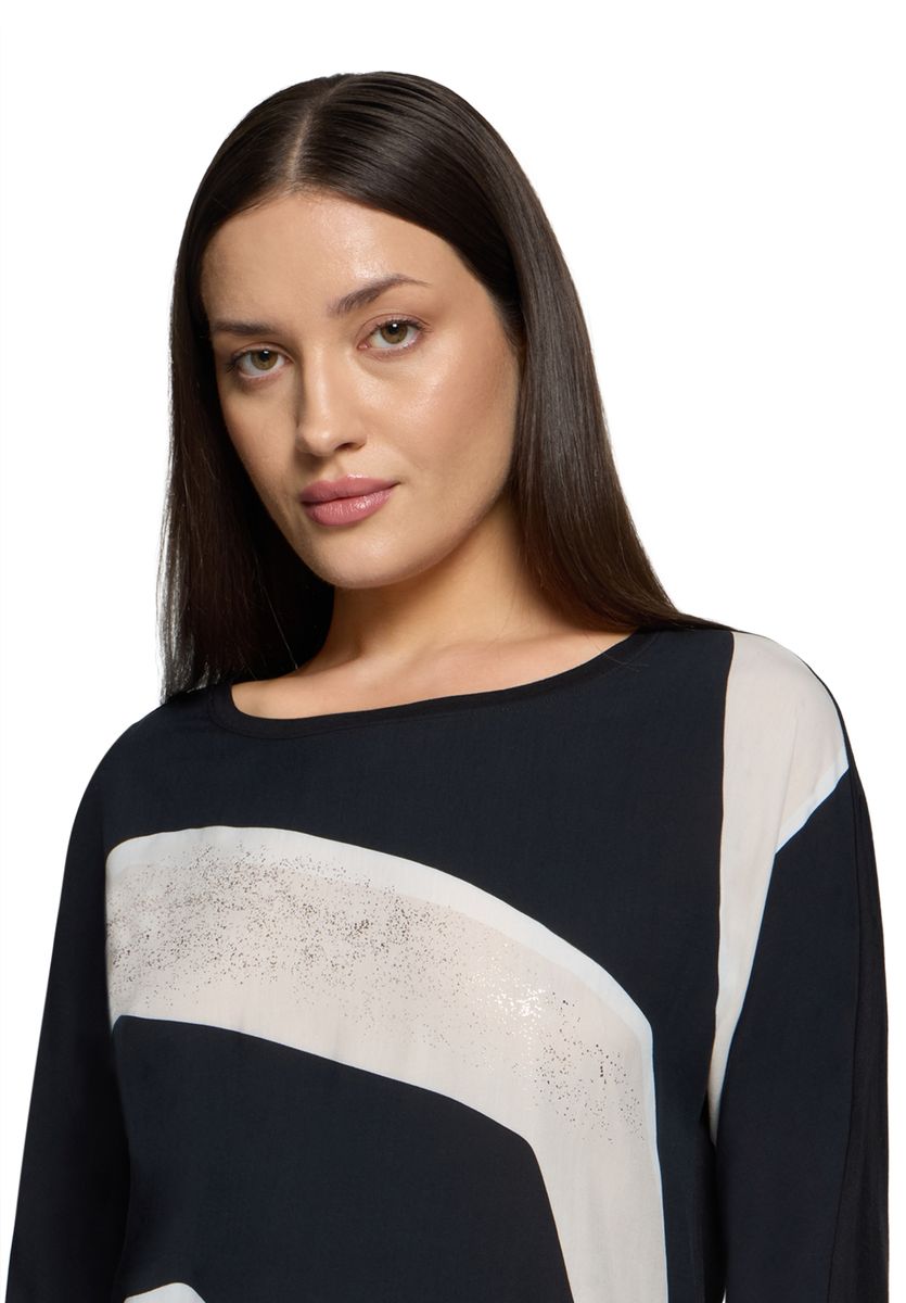 Oberteil mit geometrischem Patchwork-Muster