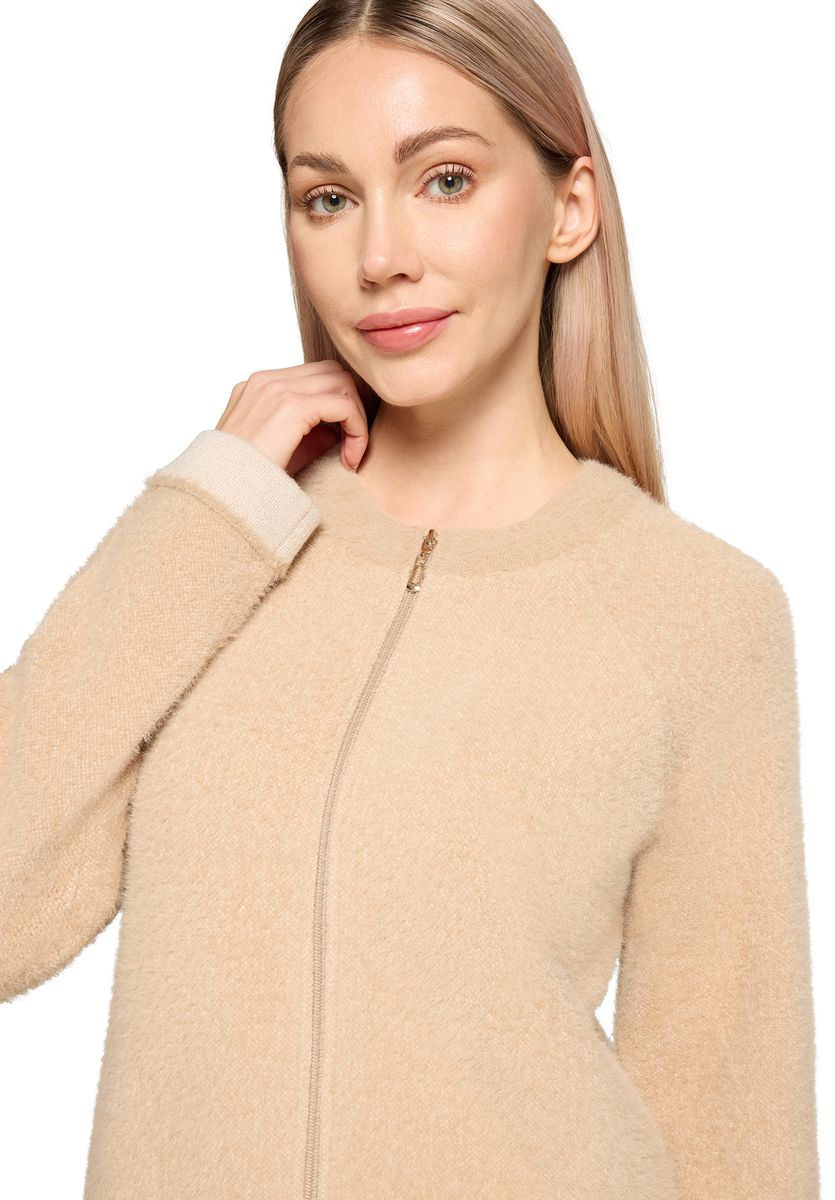 Kuschelige Strickjacke mit Reißverschluss