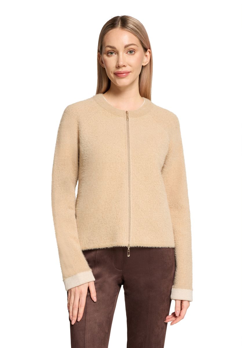 Kuschelige Strickjacke mit Reißverschluss