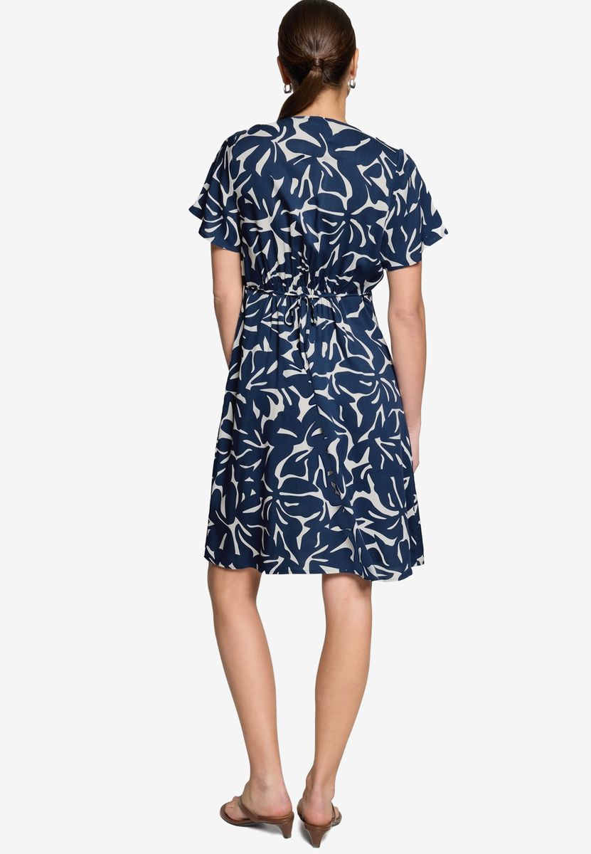 Fließendes Minikleid mit Blumenmuster