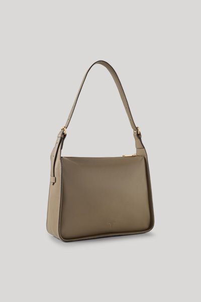 Elegante Schultertasche aus genarbtem Leder
