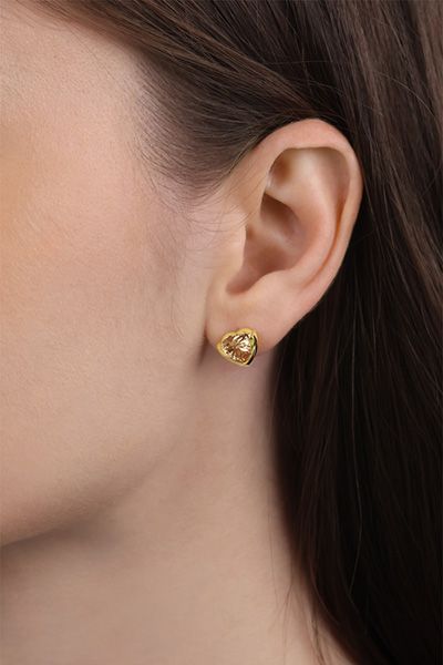 Elegante herzförmige Zirkonia-Ohrstecker