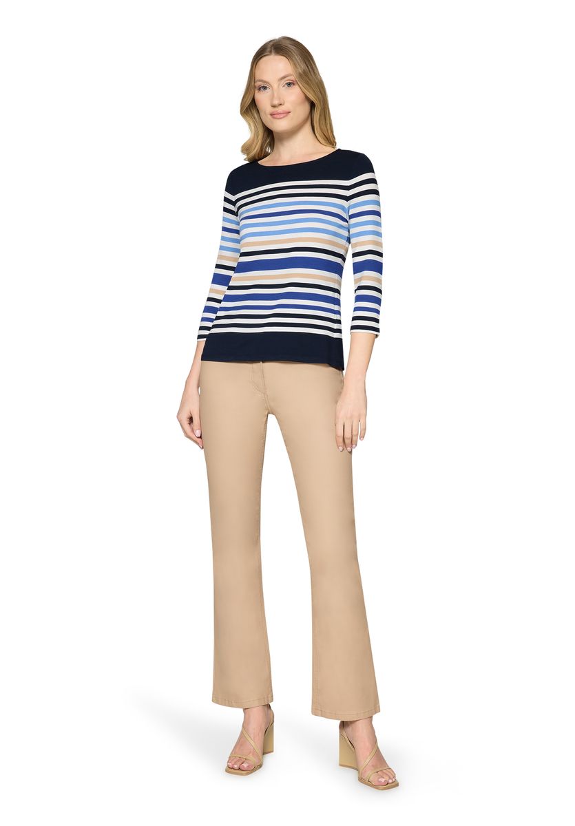 Gestreiftes Basic-Shirt mit U-Boot-Ausschnitt