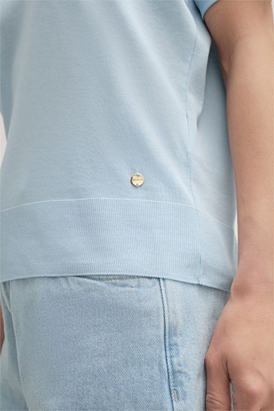 Lockeres T-Shirt mit V-Ausschnitt
