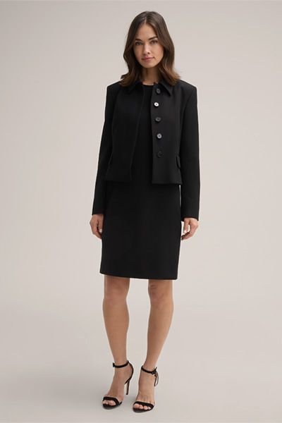 Minimalistisches Ärmelloses Crepe-Shiftkleid