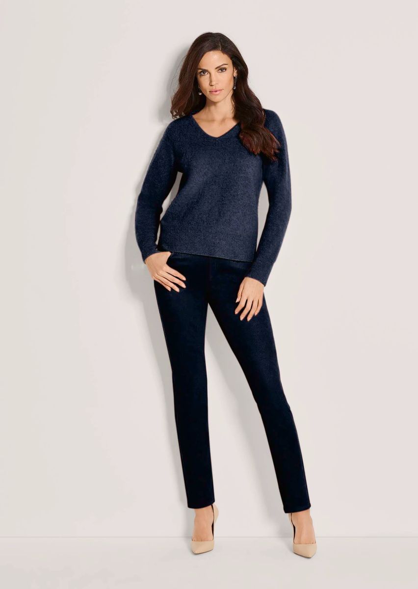 Kuscheliger Strickpullover mit V-Ausschnitt