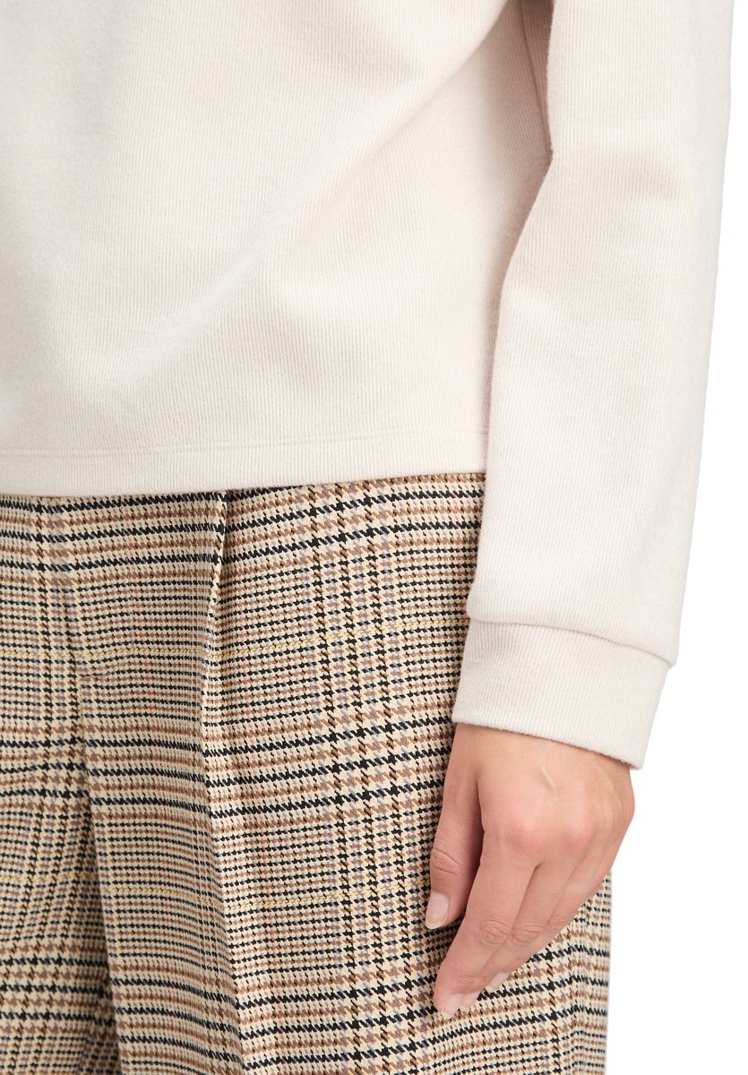 Lässiges Sweatshirt mit Schulterfalten