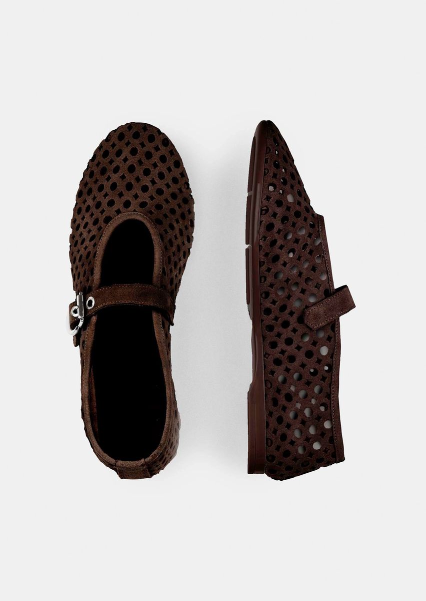 Perforierte Mary Jane Ballerinas aus Leder